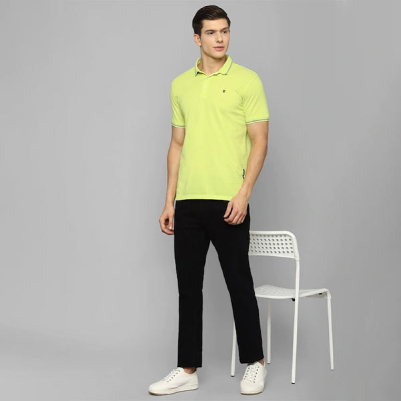 "Men Green Pure Cotton Polo Collar Slim Fit T-shirt "